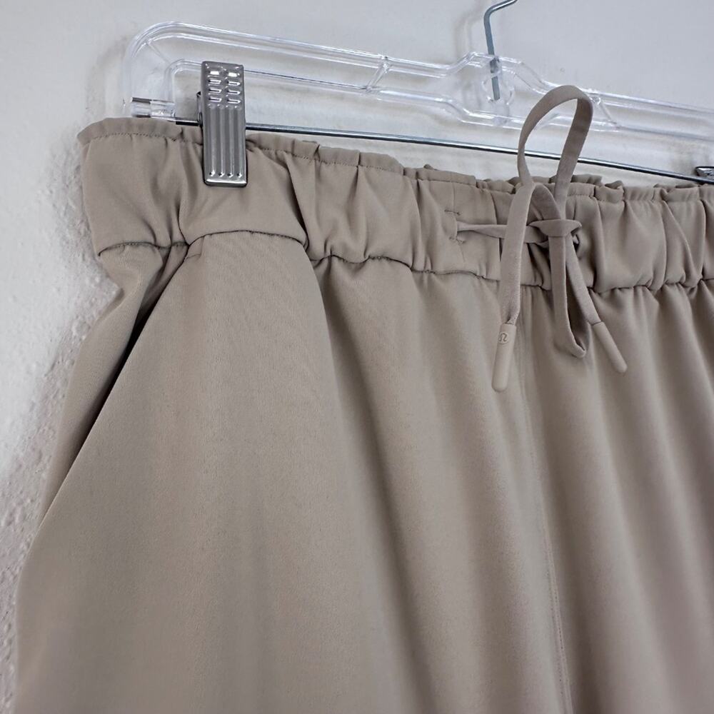 Lululemon Stretch High-Rise Cropped Pant 23" Inseam, Trench, Size 8 - Picture 7 of 10